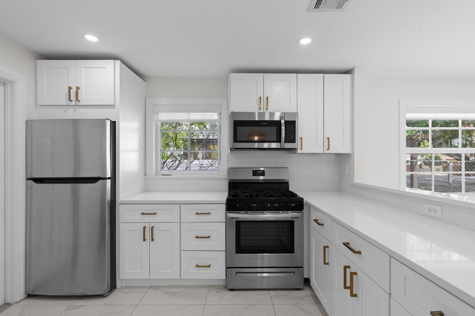West Palm Beach House: 426 48TH Street
