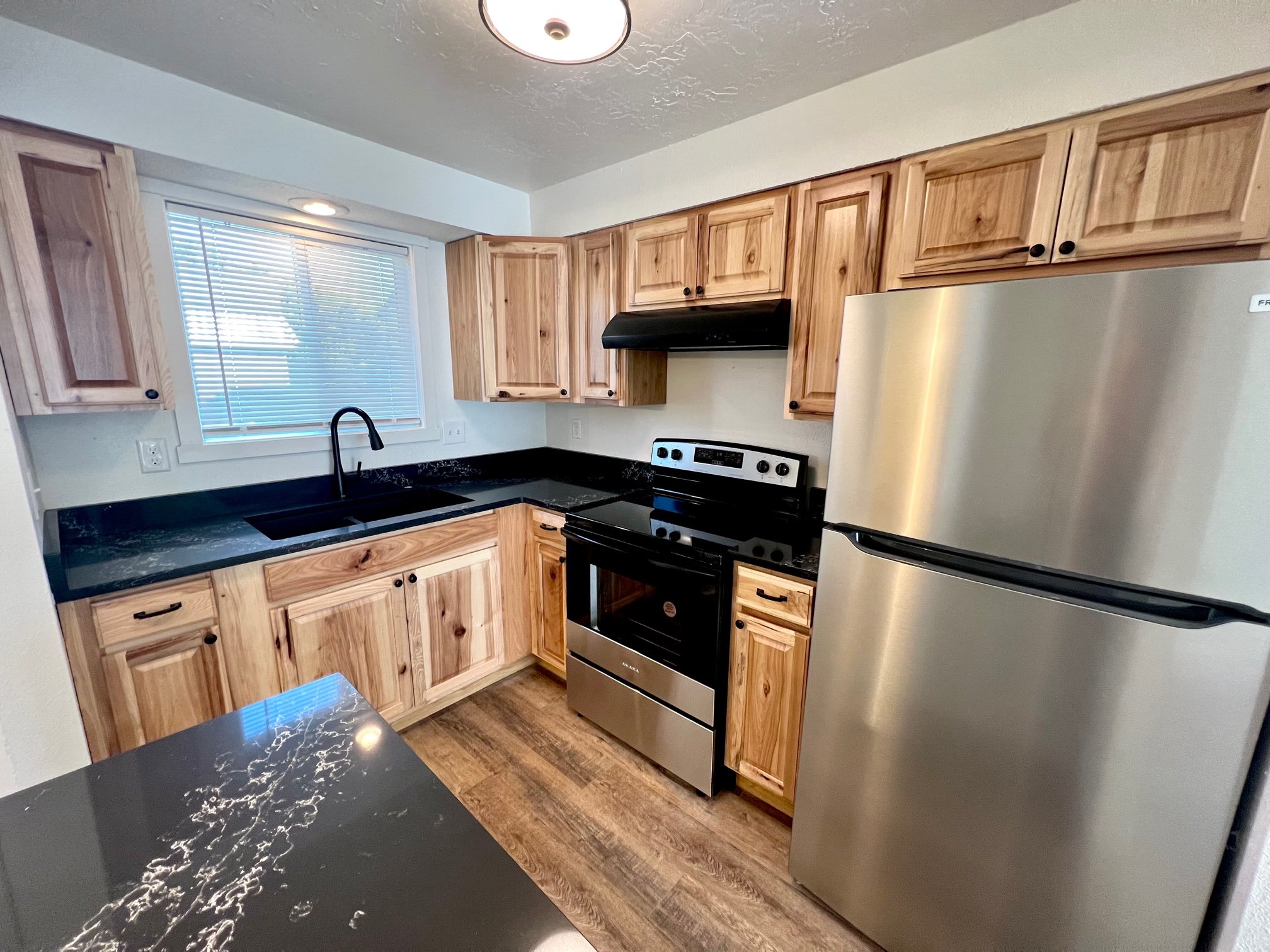 Lebanon Apartment: 540 W. Maple St.
