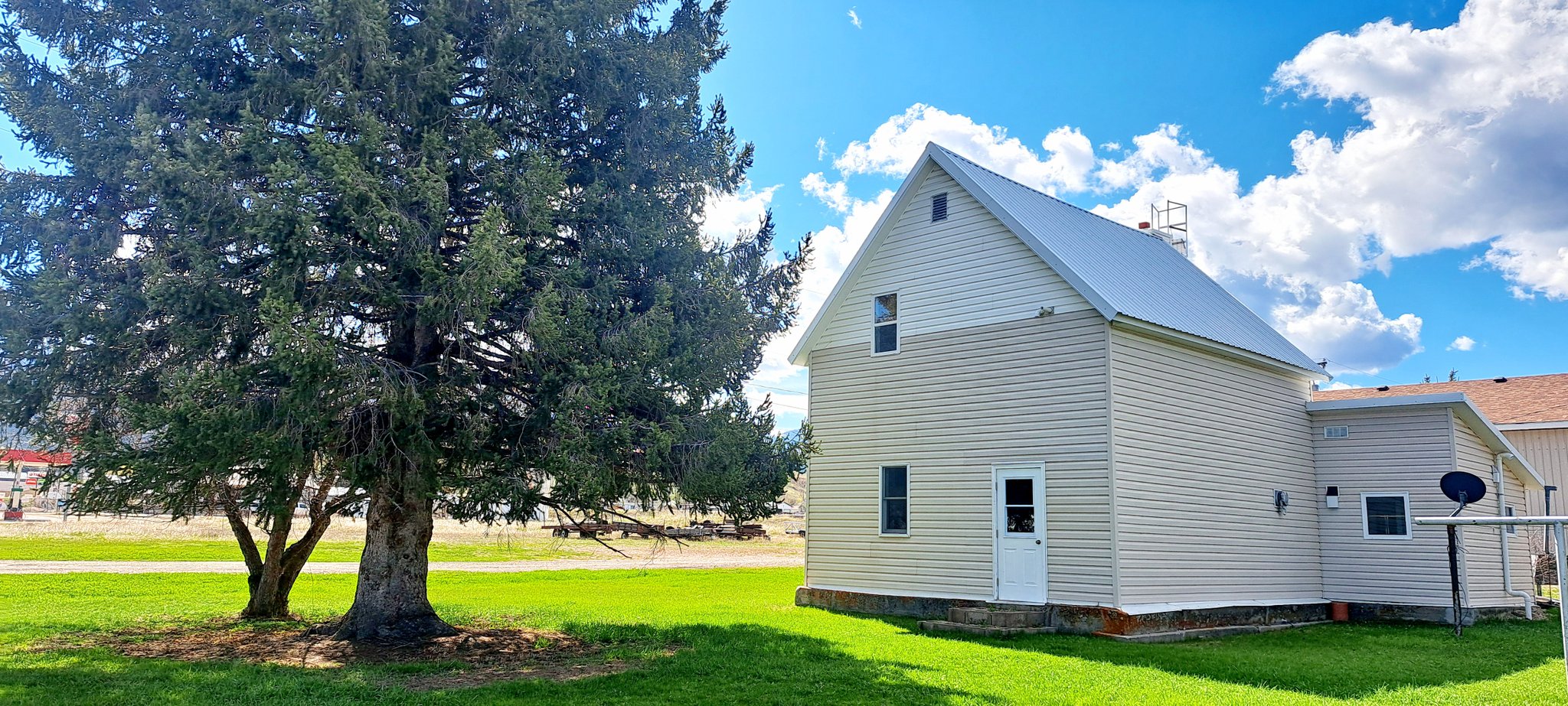 Philipsburg House: 105 Owsley Street
