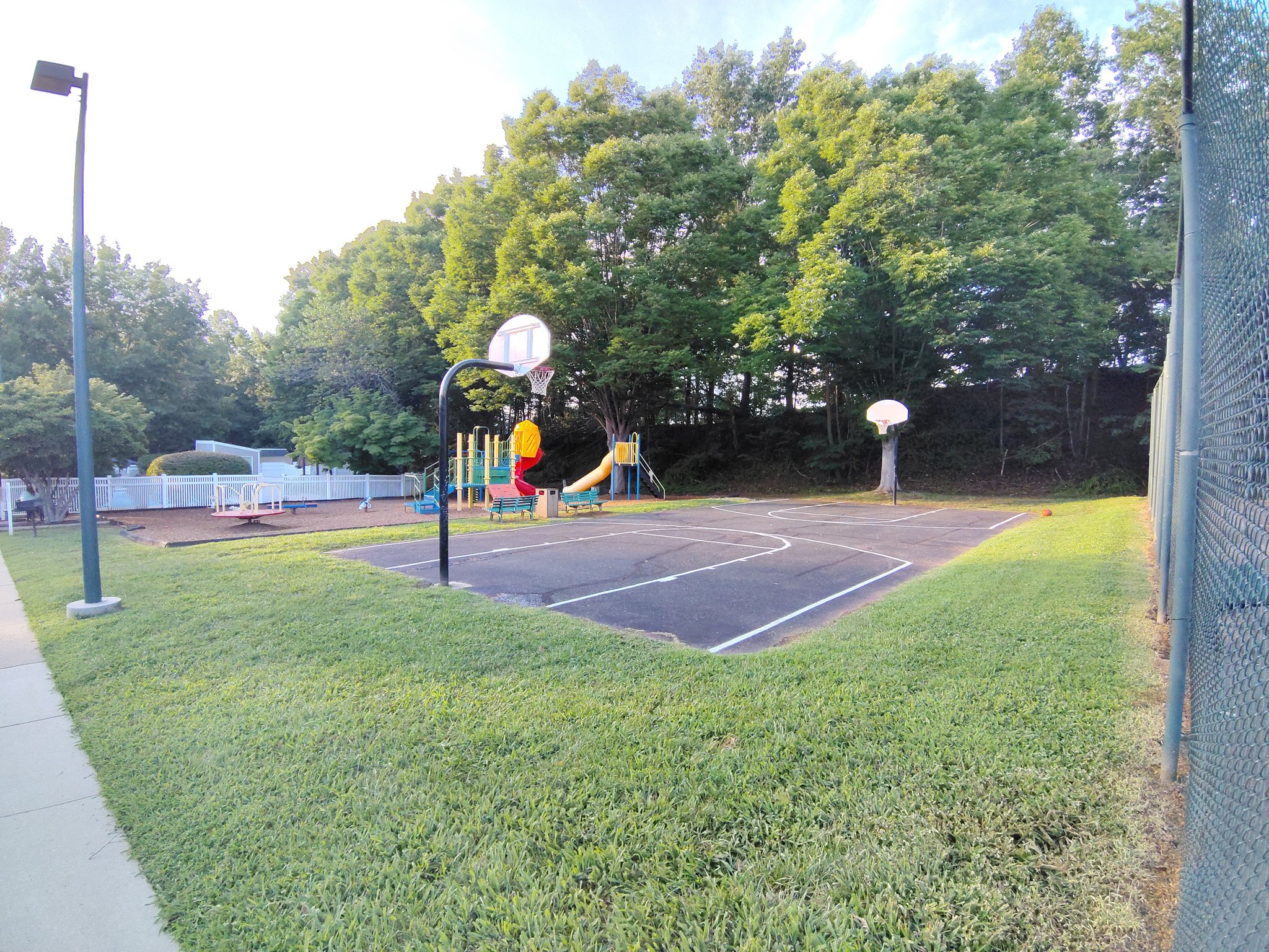 Lynchburg Apartment: 600 Reusens Road