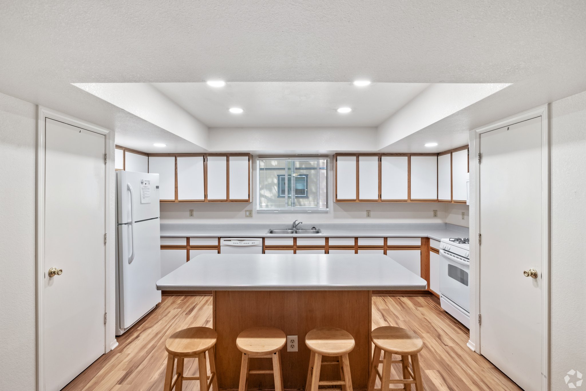 Flagstaff Single Room: 51 S Maricopa St