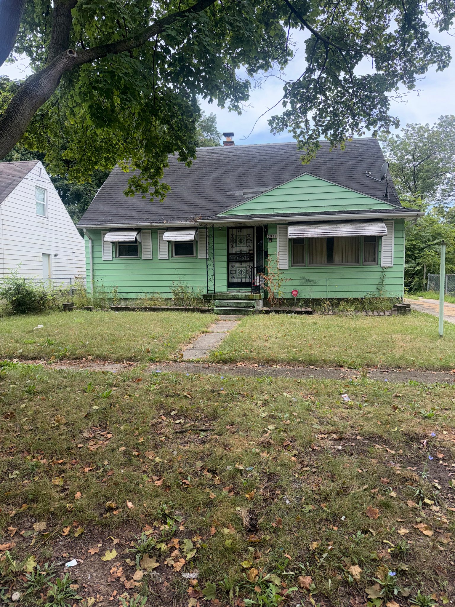 Flint House: 3909 Seneca St