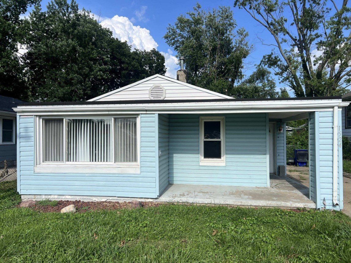 Decatur House: 1524 N. Summit Ave.