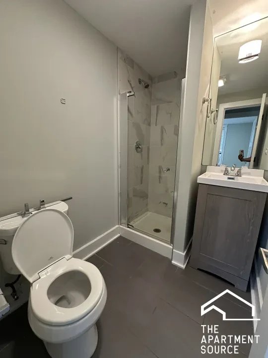 Highland Park Apartment: 725 St Johns Avenue #19 Highland Park, IL 60035