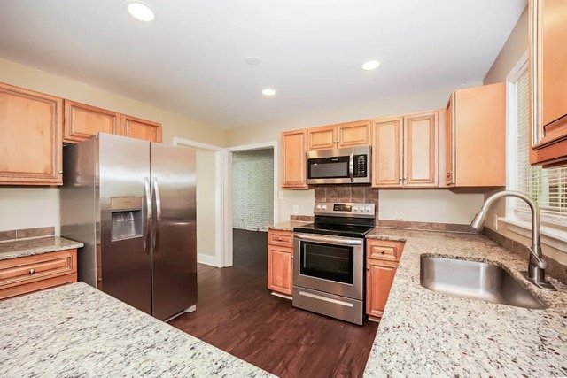 Salisbury House: 120 W Innes St