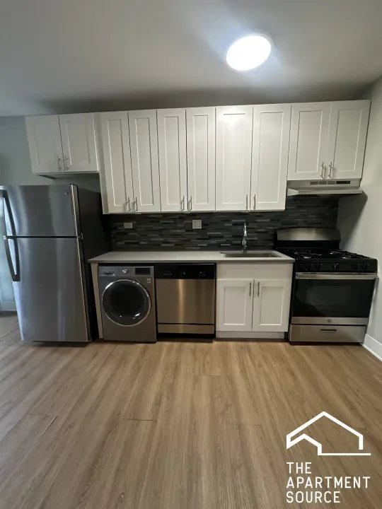 Highland Park Apartment: 730 Judson Avenue #04 Highland Park, IL 60035