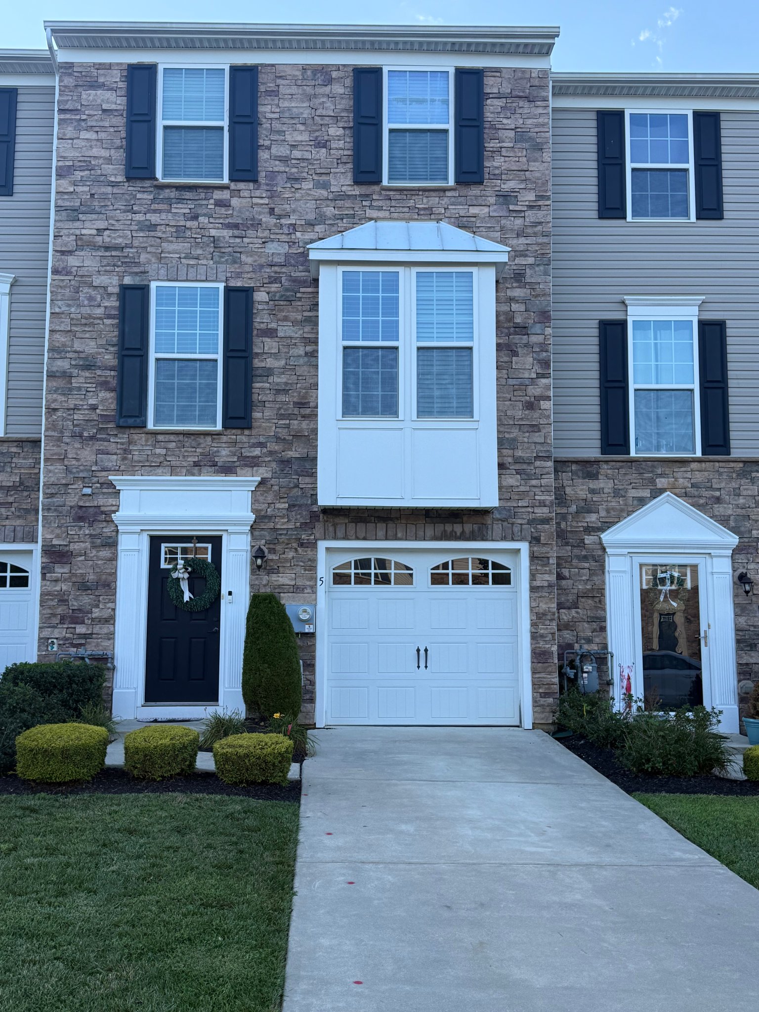 Sicklerville Townhome: 5 Farm Field Ln