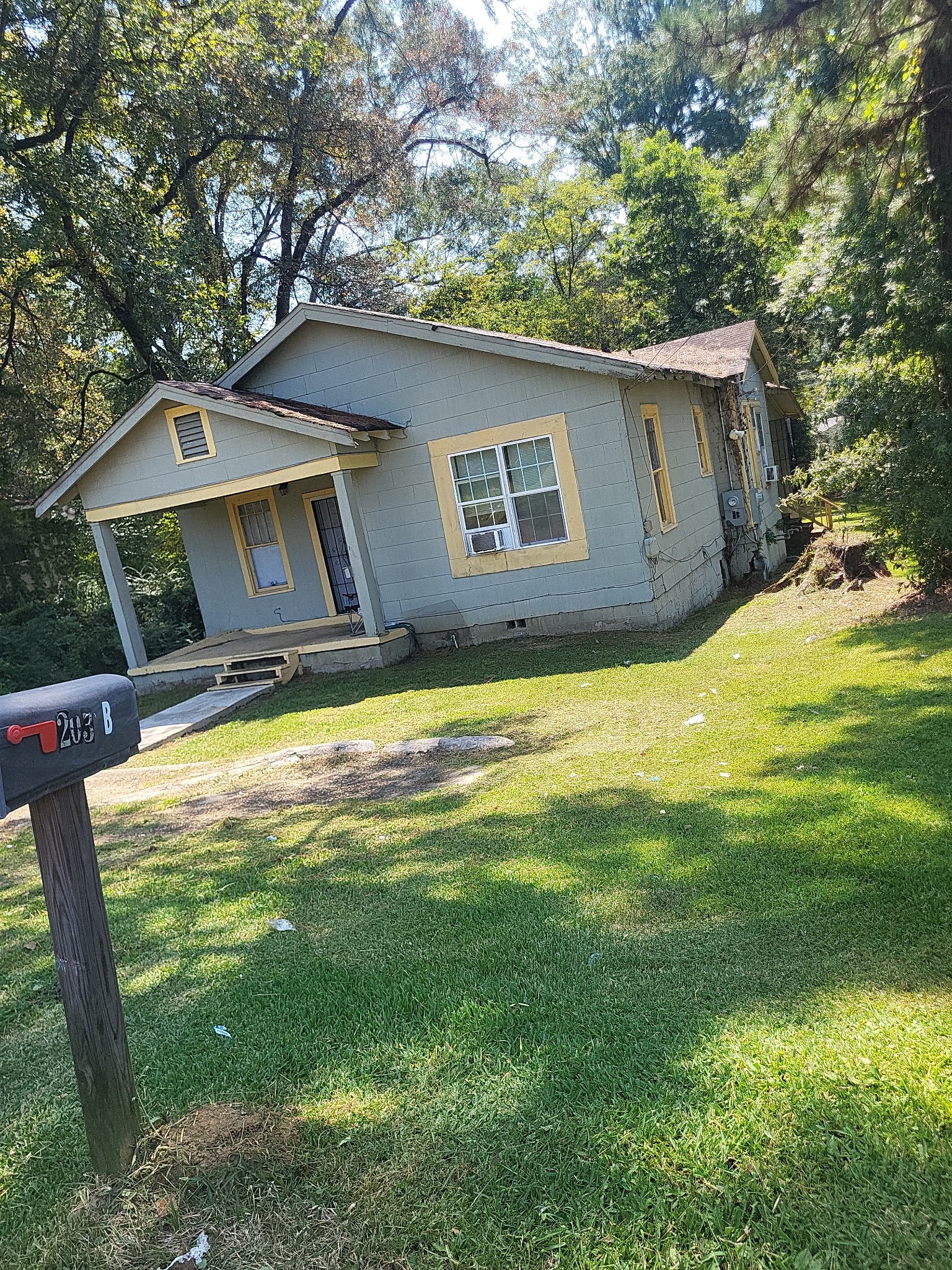 Jackson Multiplex: 203 Treehaven Drive