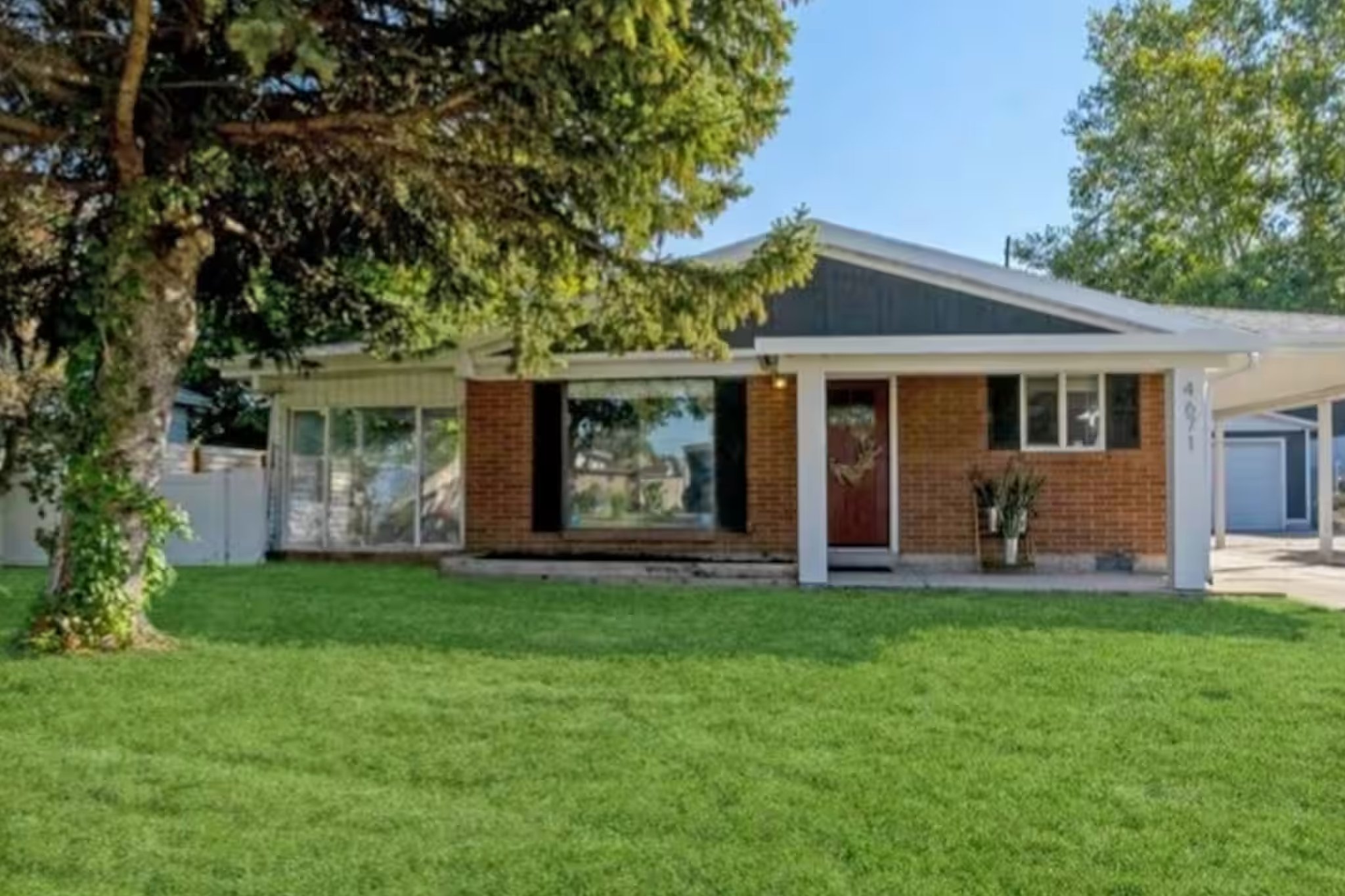 Salt Lake City House: 4671 S Green Valley Drive