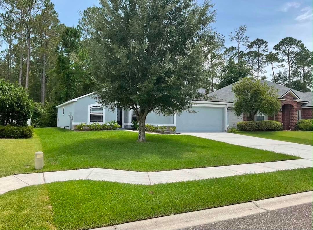 Middleburg House: 3994 Trail Ridge Rd.