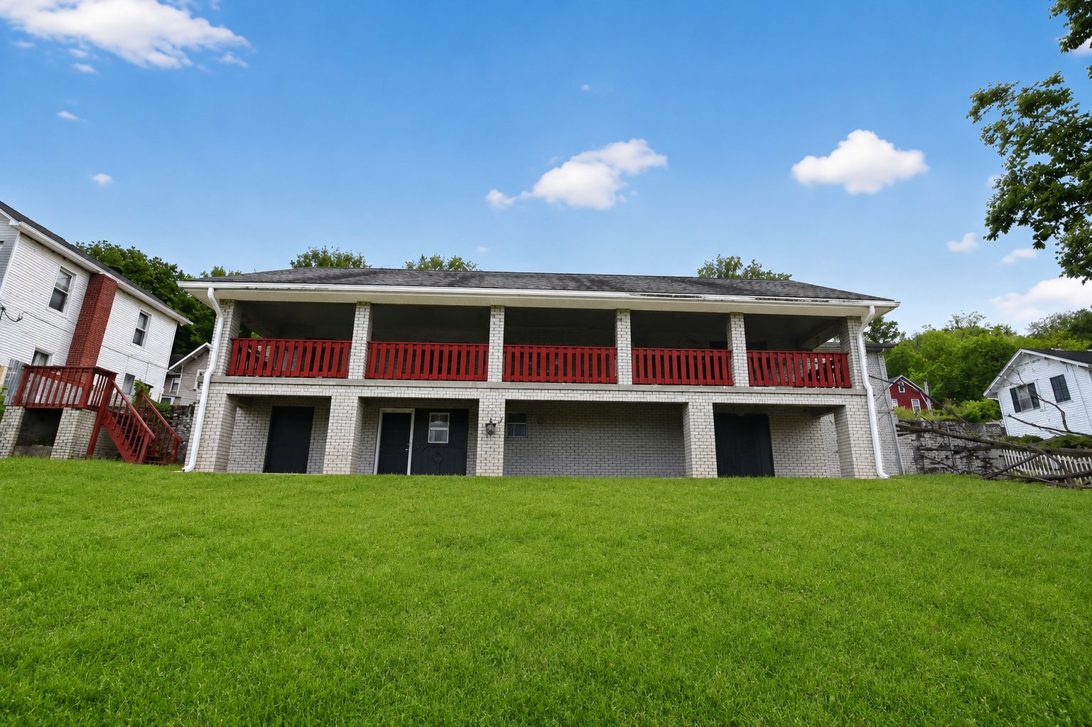 Aurora Multiplex: 410 5th St