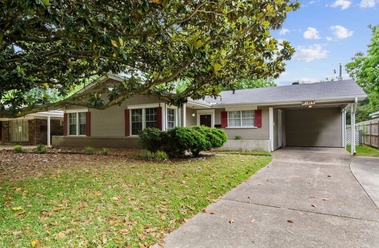 Shreveport House: 149 Charles Ave