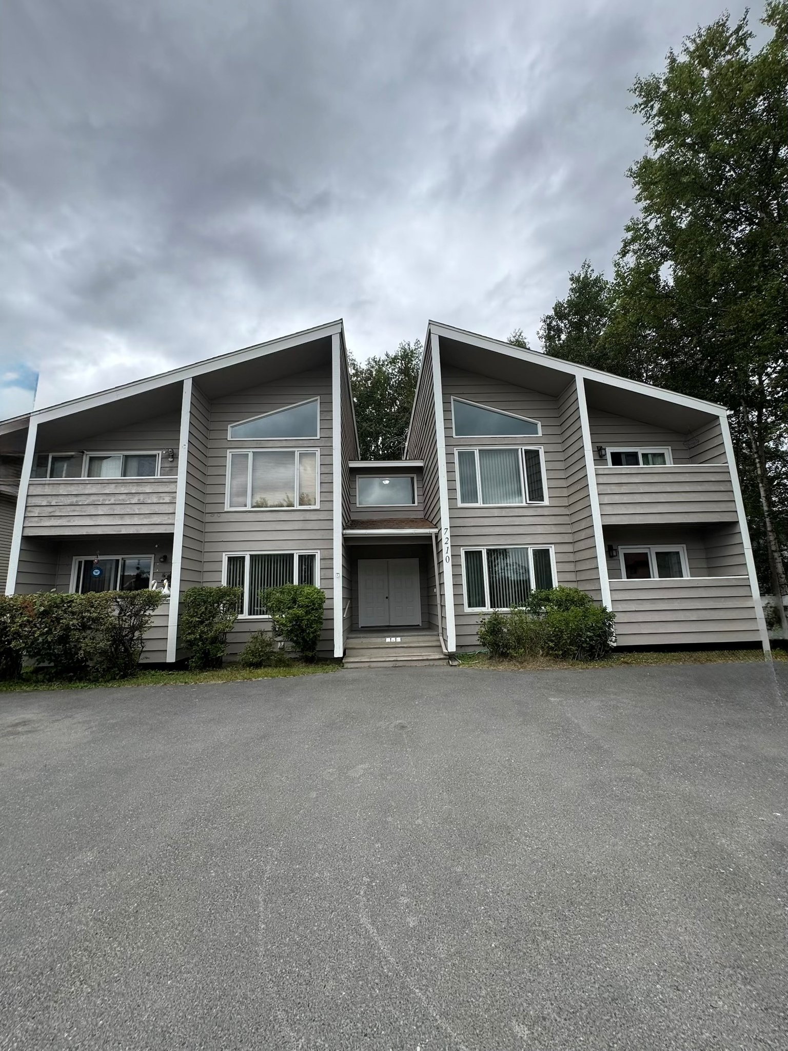 Anchorage Multiplex: 7210 Bearfoot Dr.