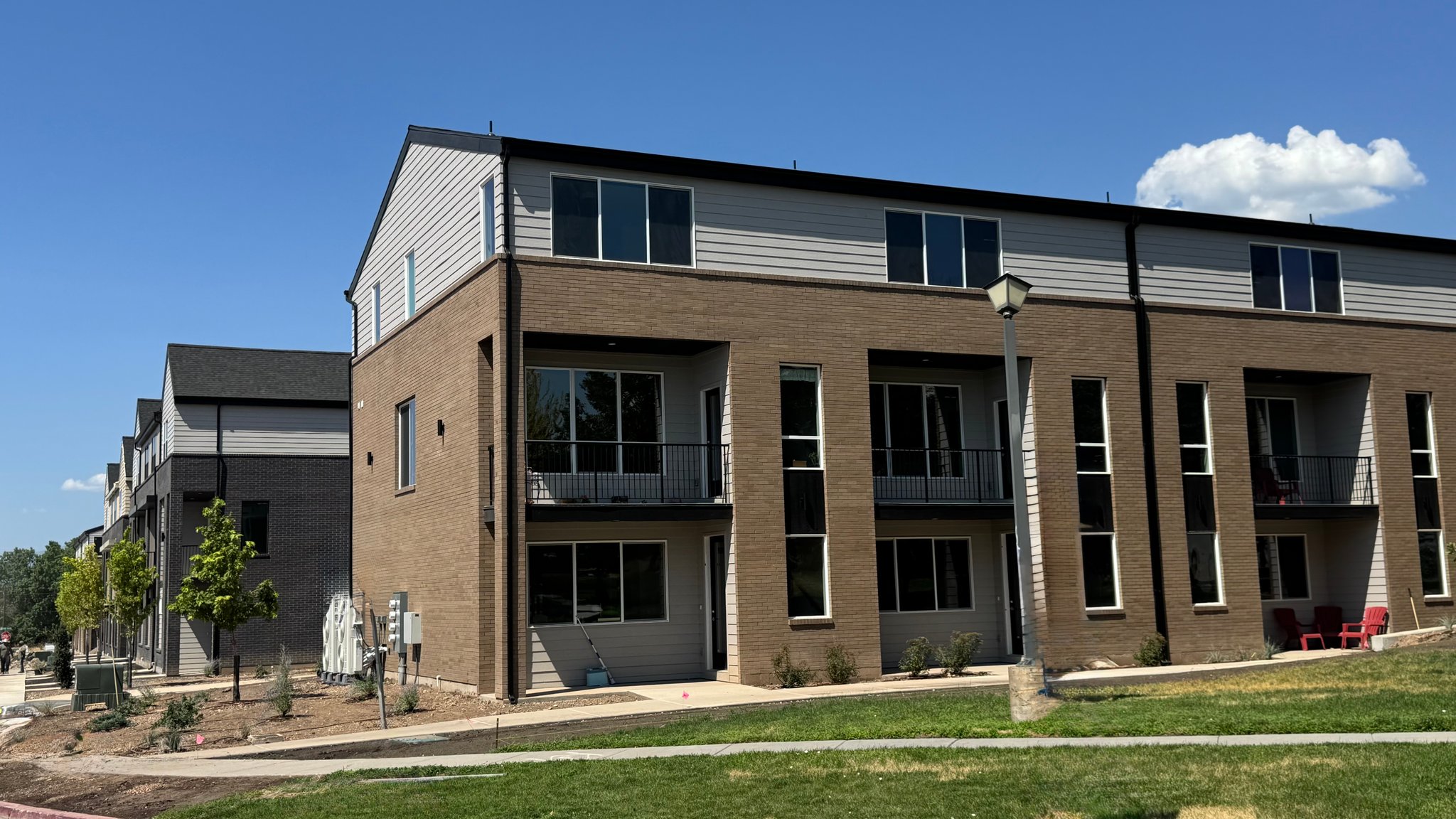 Woods Cross Townhome: 1950 S 525 W