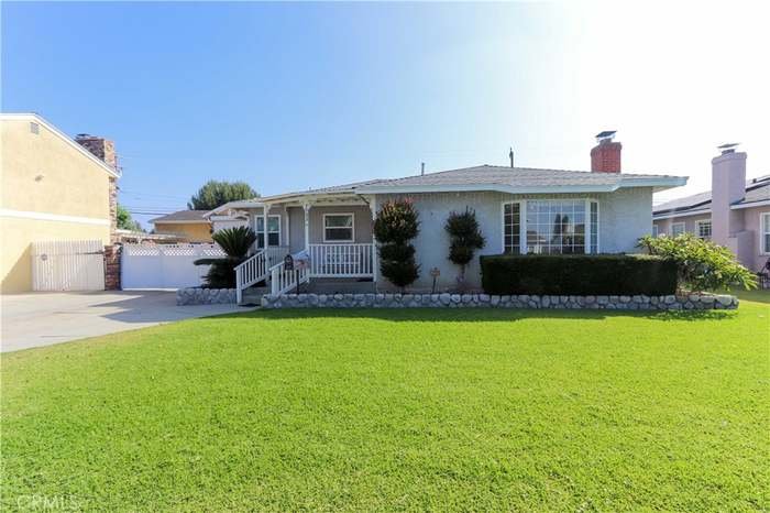 Downey House: 7503 Muller St