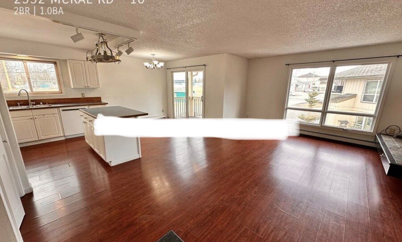 Anchorage Condo: 2332 McRae Rd
