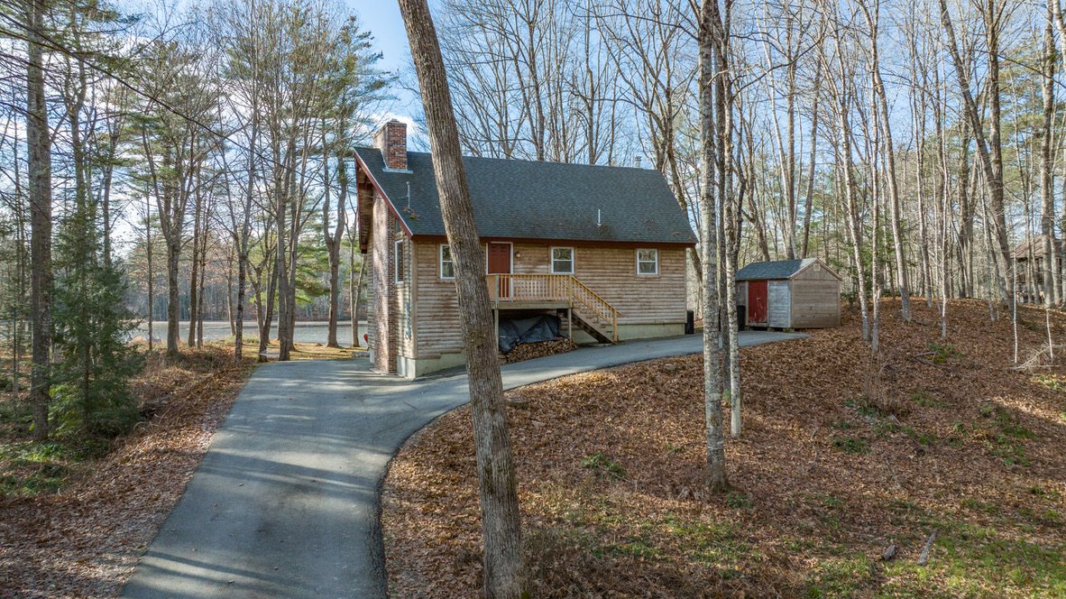 Limerick House: 55 Leisure Ln