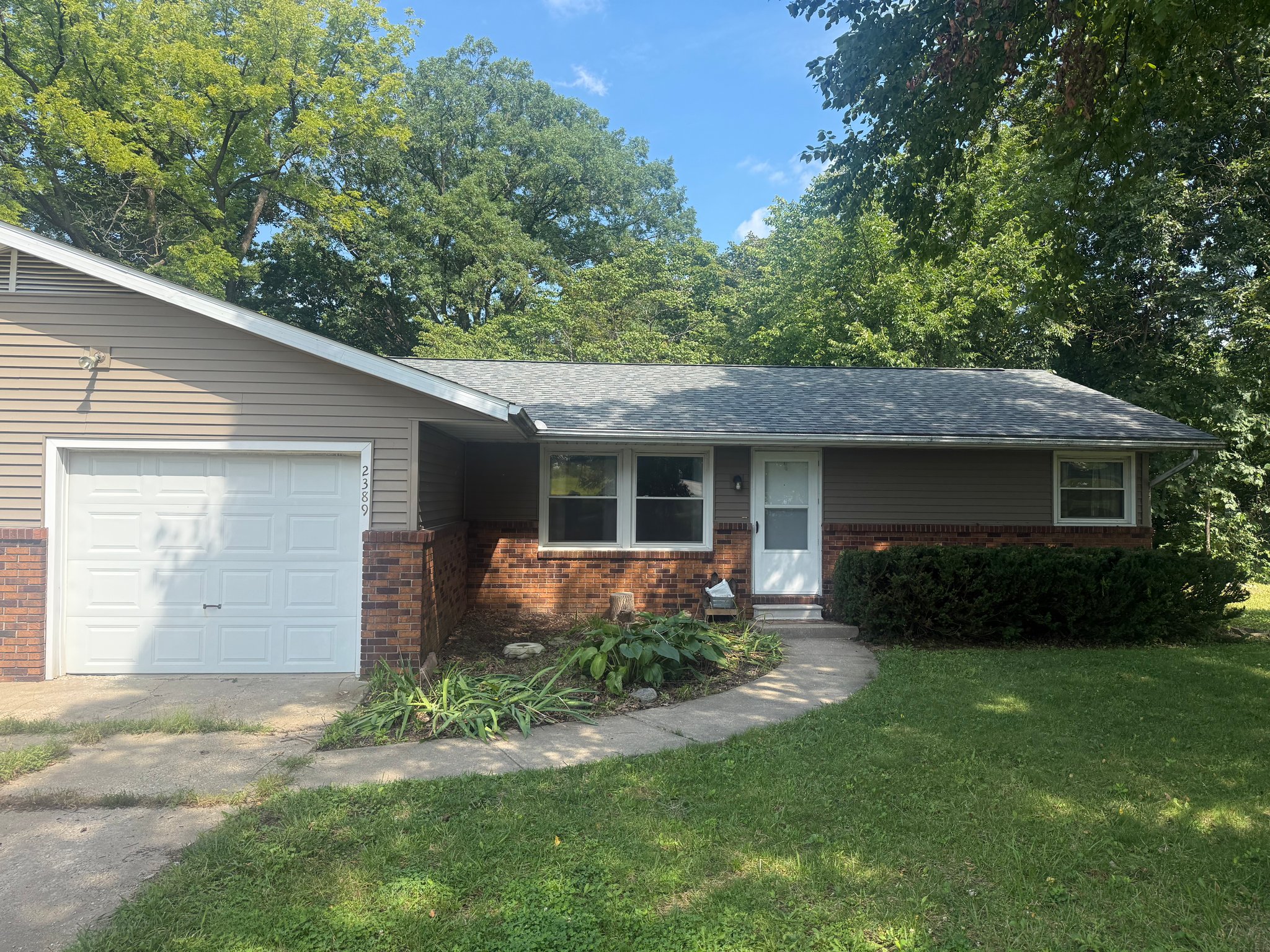 Washington Apartment: 2389 Holland Grove Rd. 2389 Holland Grove Rd.
