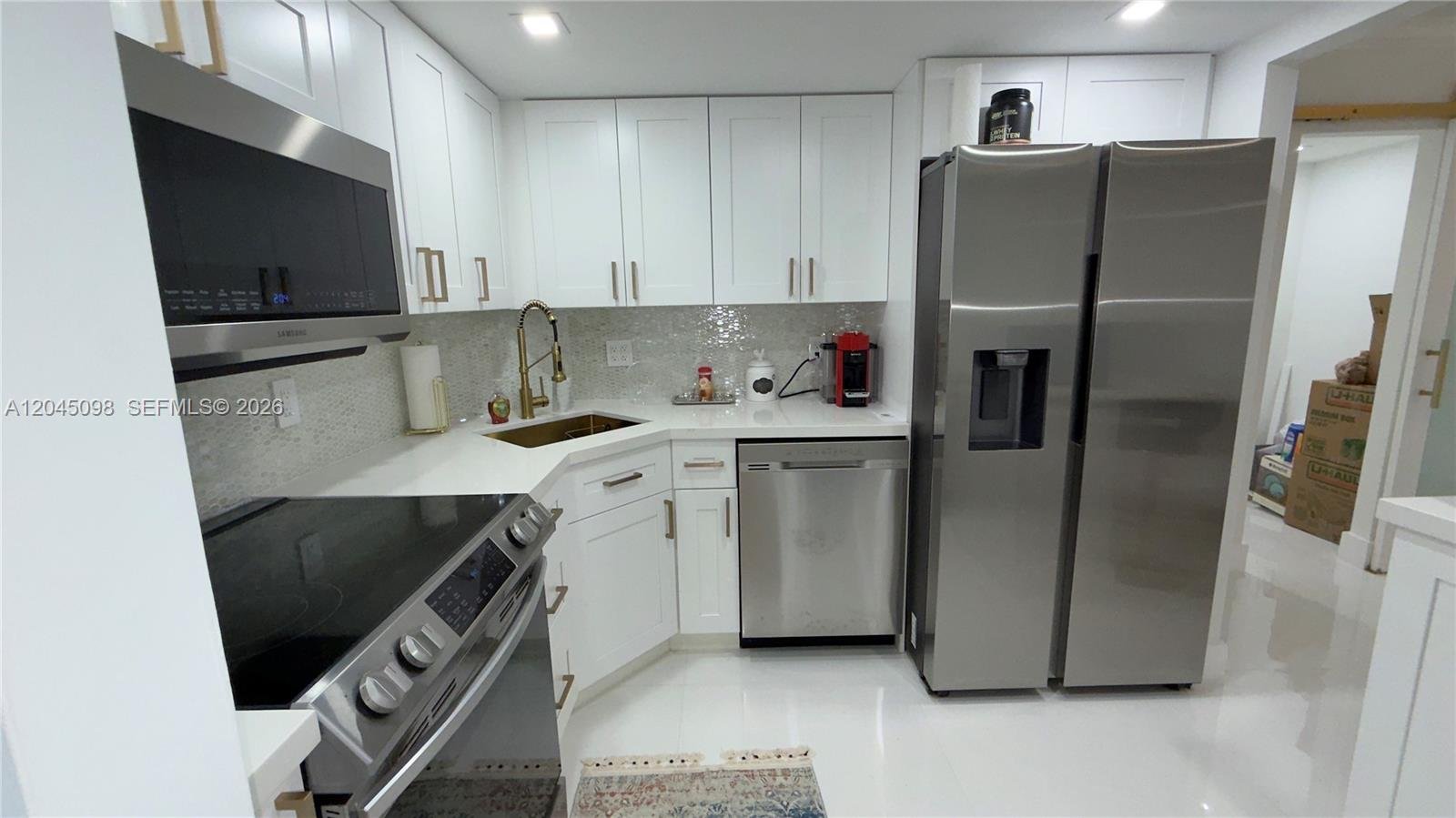 Miami Condo: 2333 Brickell Ave # 614