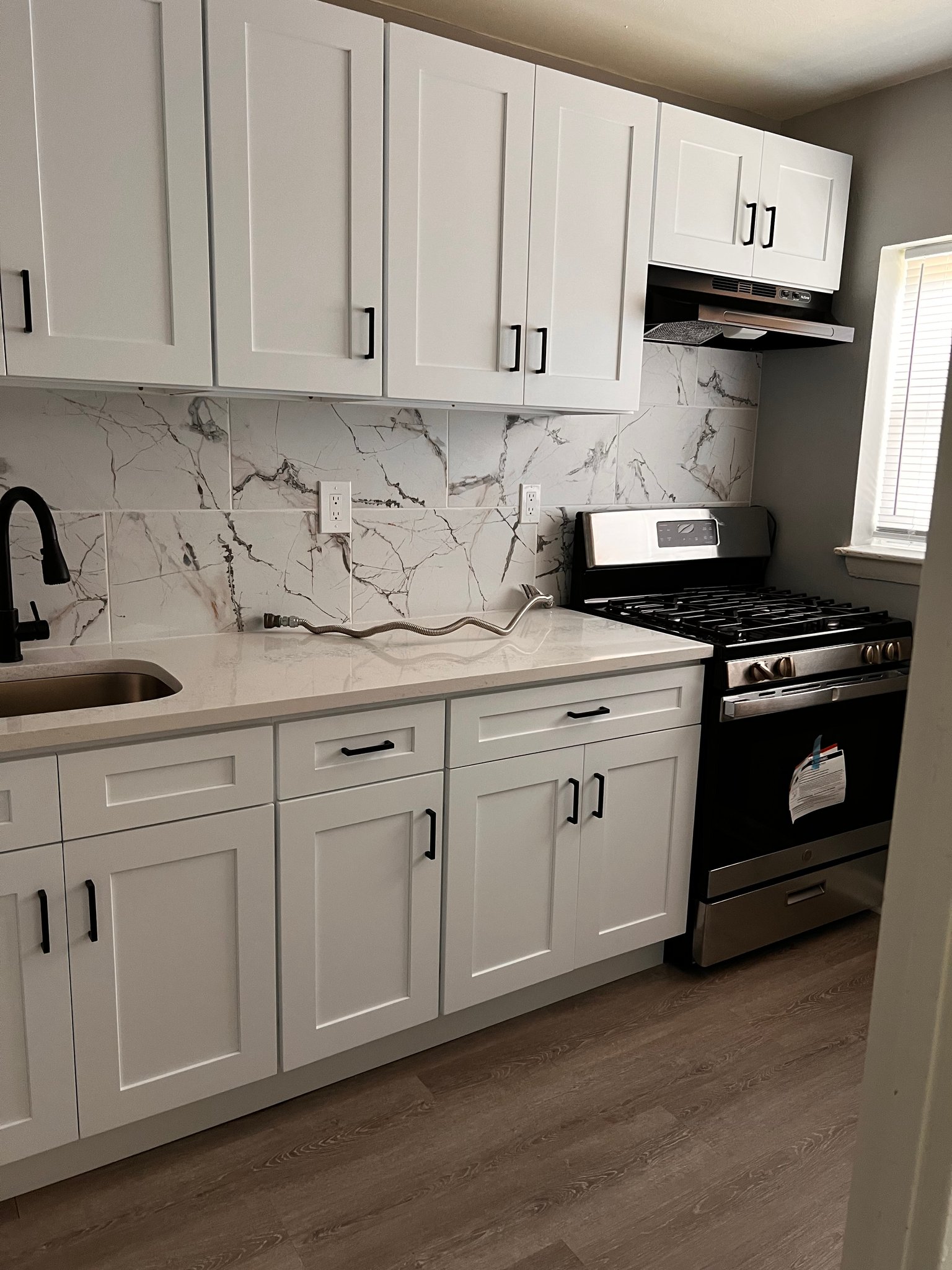 Hartford Apartment: 170 Earle Street Unit A1