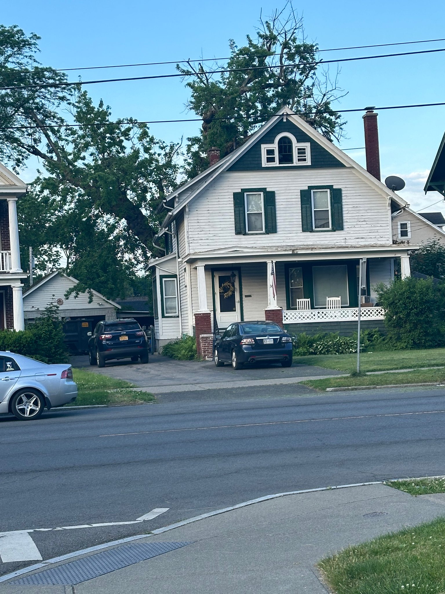 Albany Single Room: 366 New Scotland Ave.