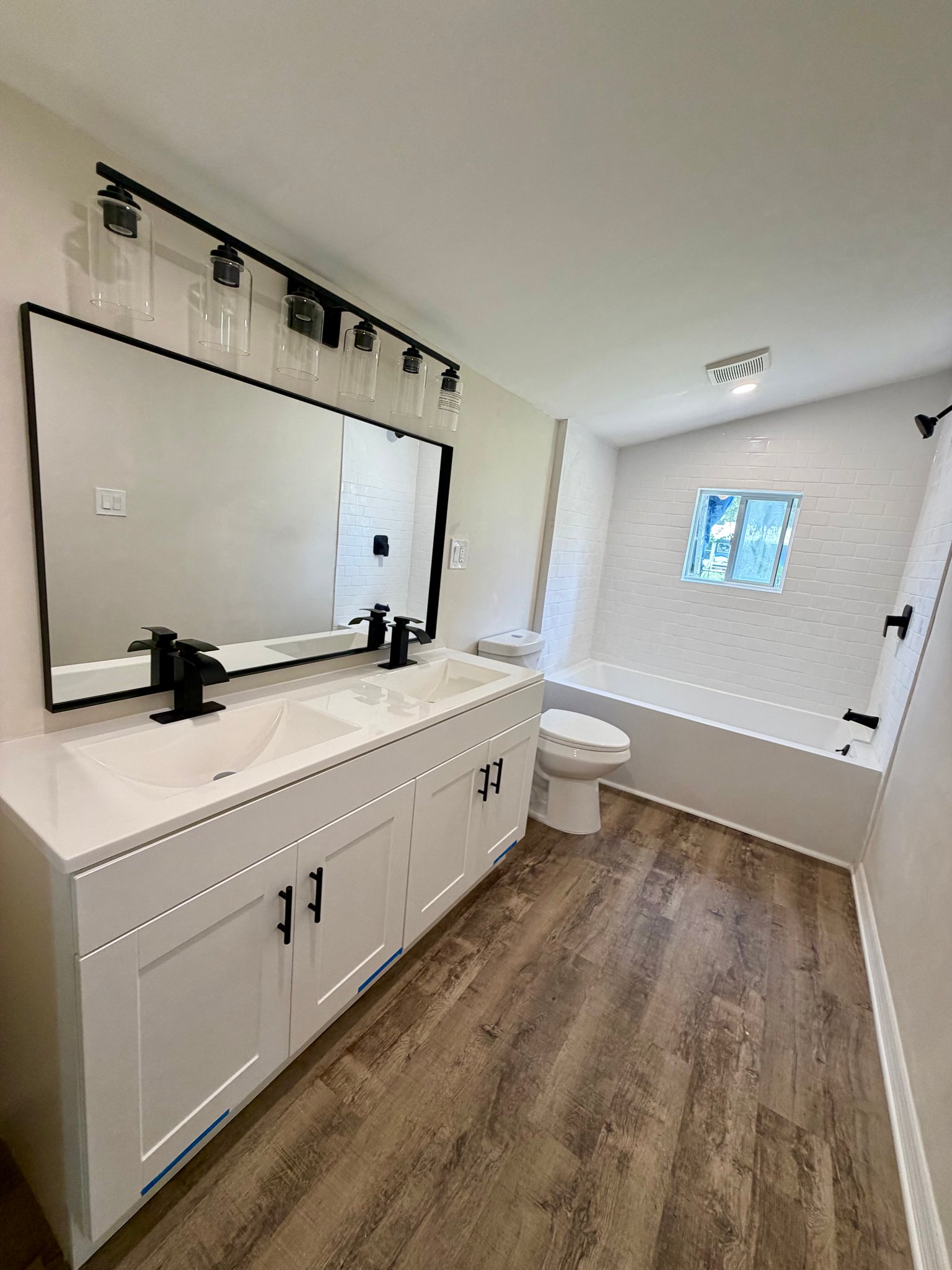 Nobleton House: 15184 Hernando Ave