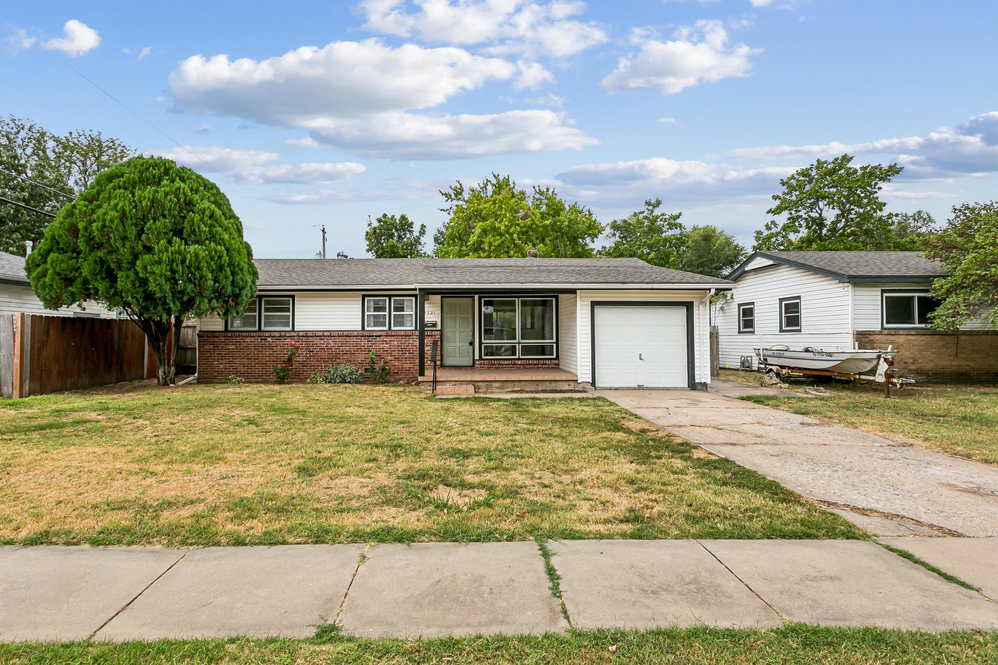 Wichita House: 2321 W Lydia St