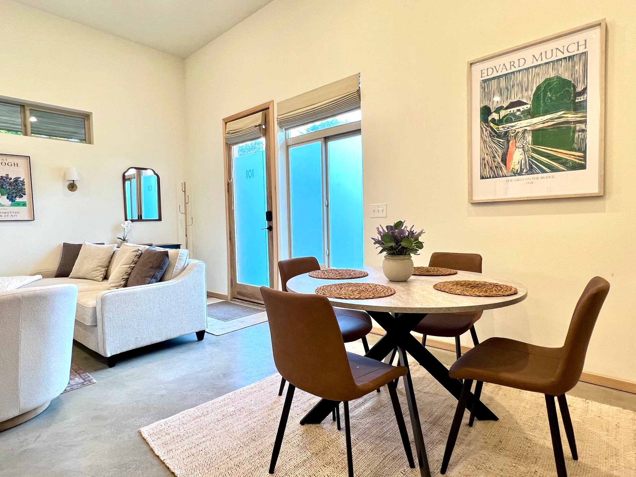 Spokane Apartment: 617 S Adams St