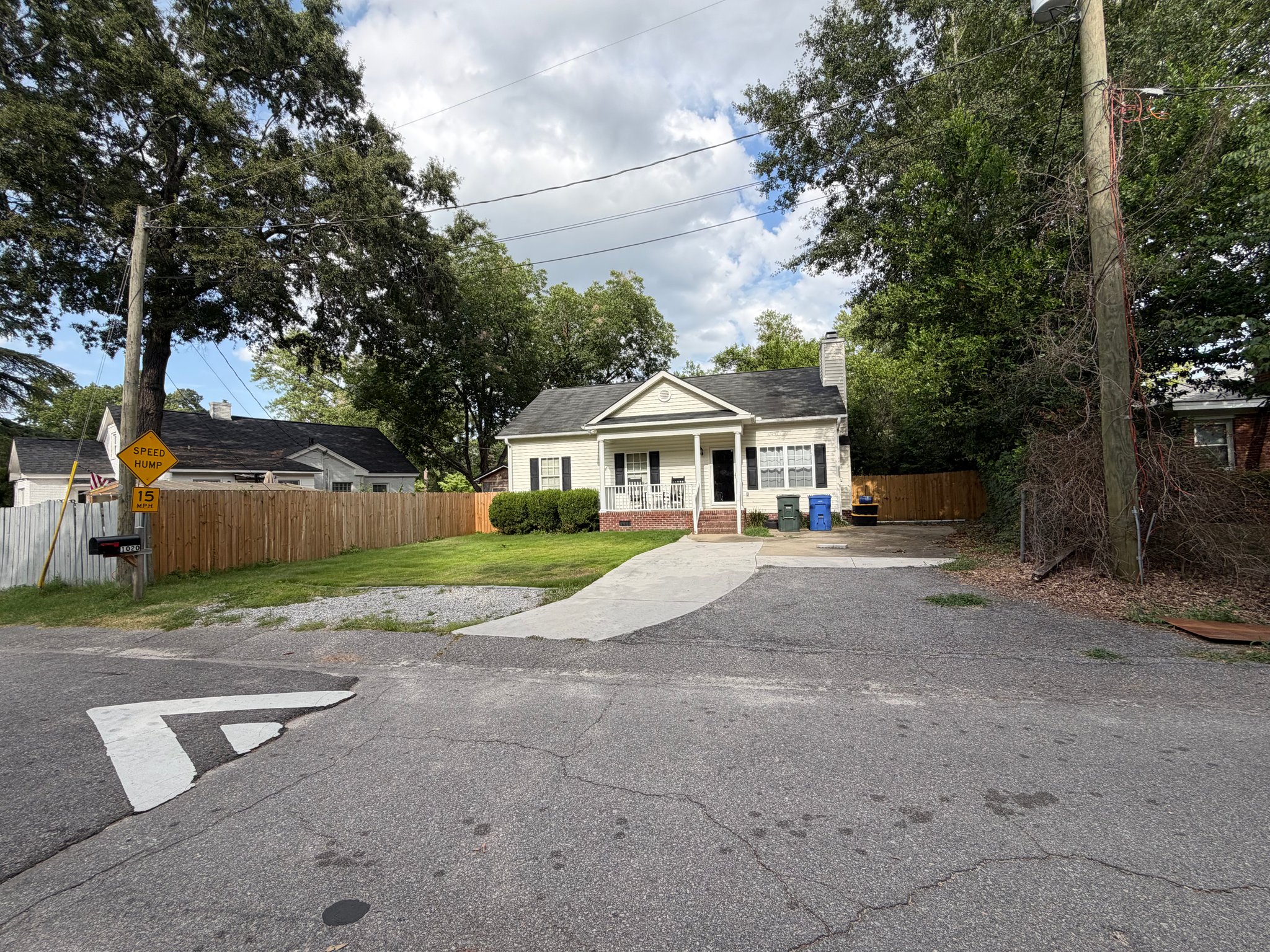 Columbia House: 1020 Chevis St