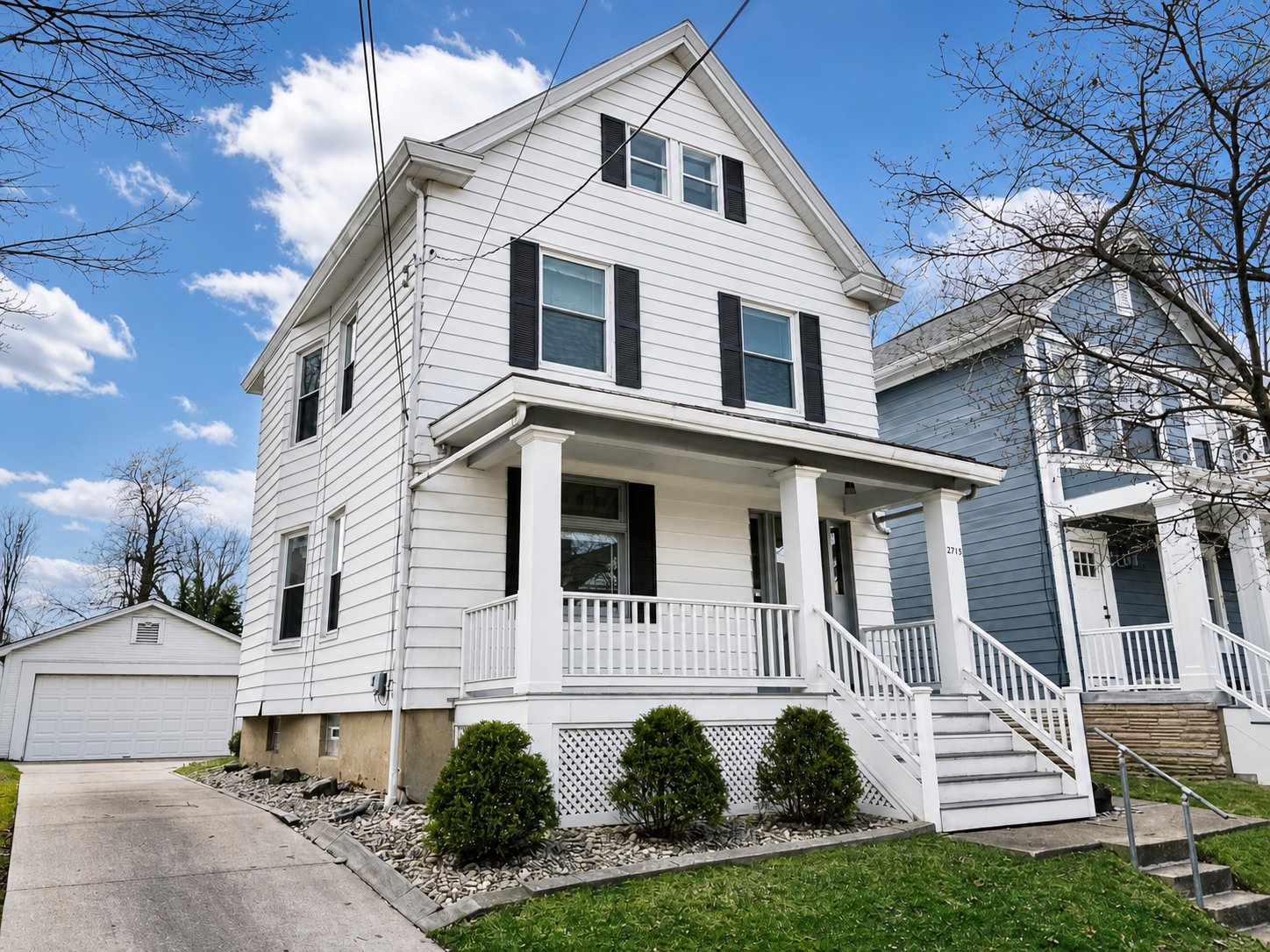 Cincinnati House: 2715 Griffiths Ave
