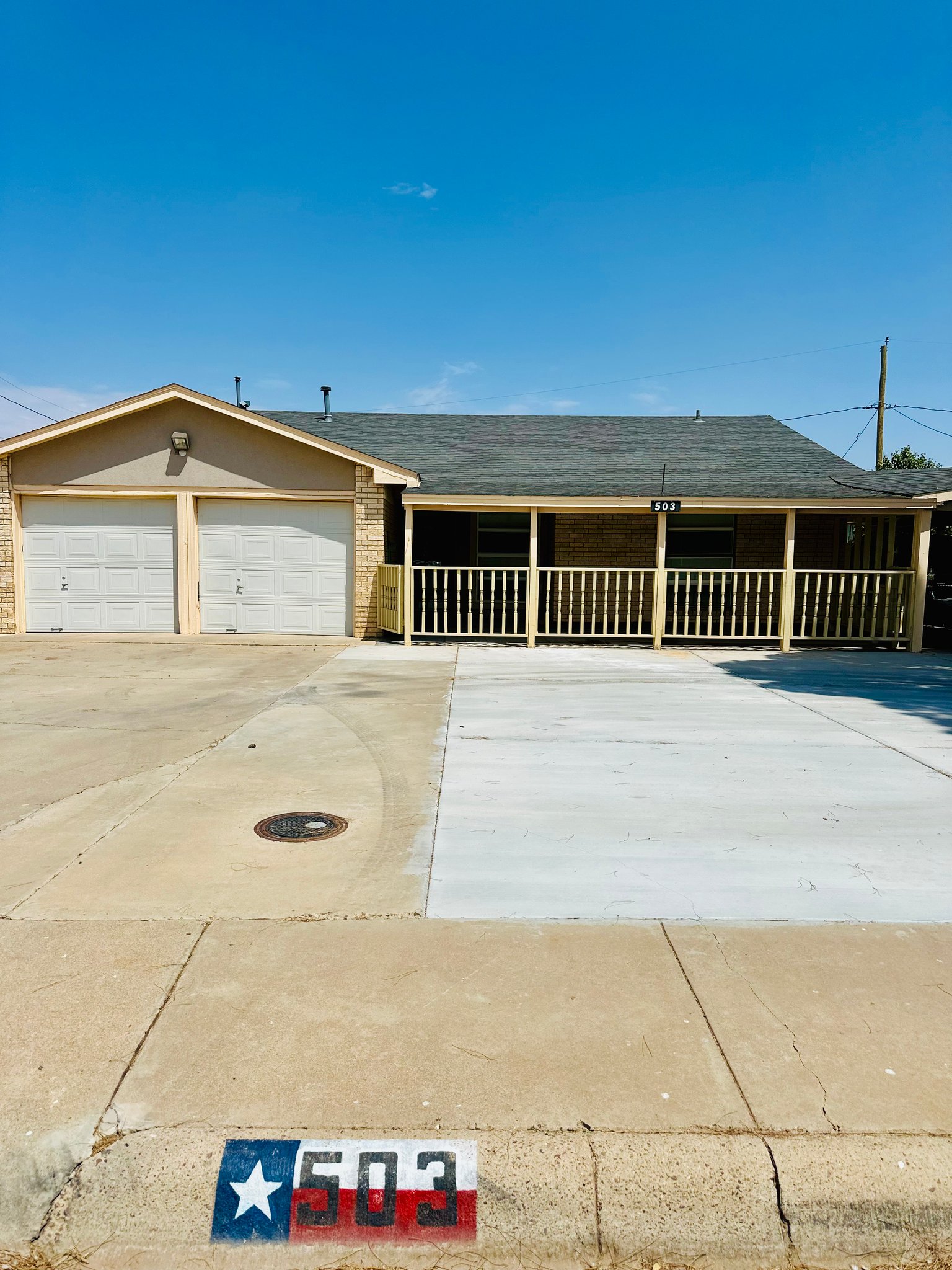 Midland House: 503 Parkwood Dr