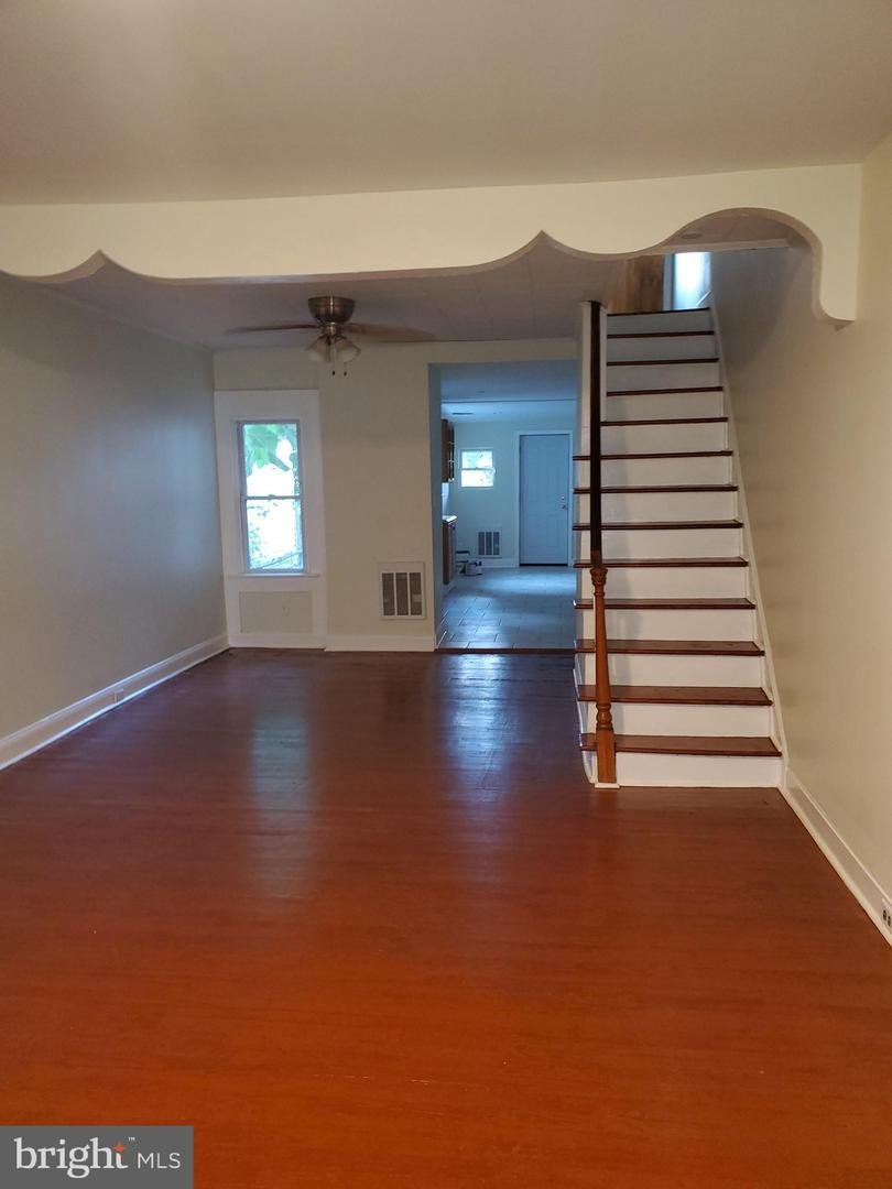 Philadelphia House: 7237 Grays Avenue