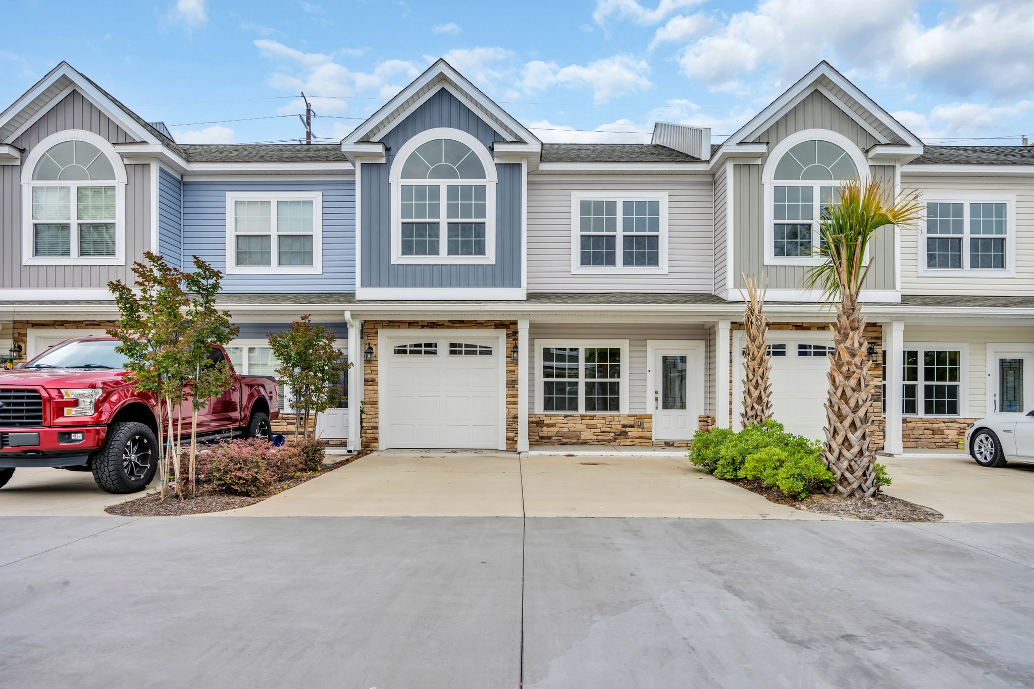 Myrtle Beach Townhome: 900 62nd Ave N