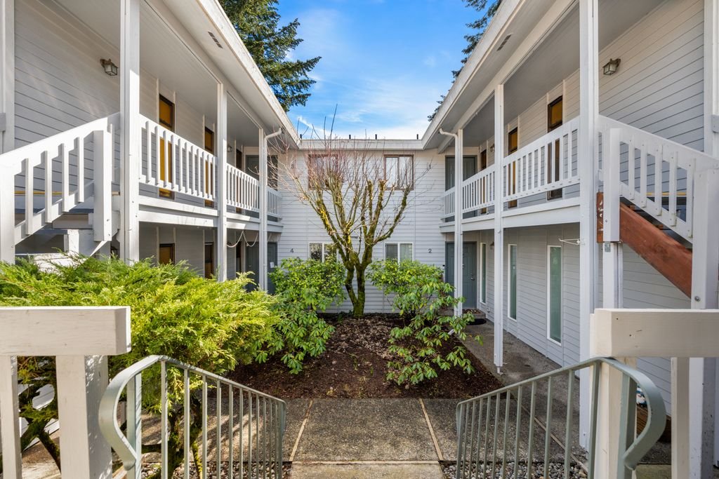 Fircrest Multiplex: 1471 Rainier Court