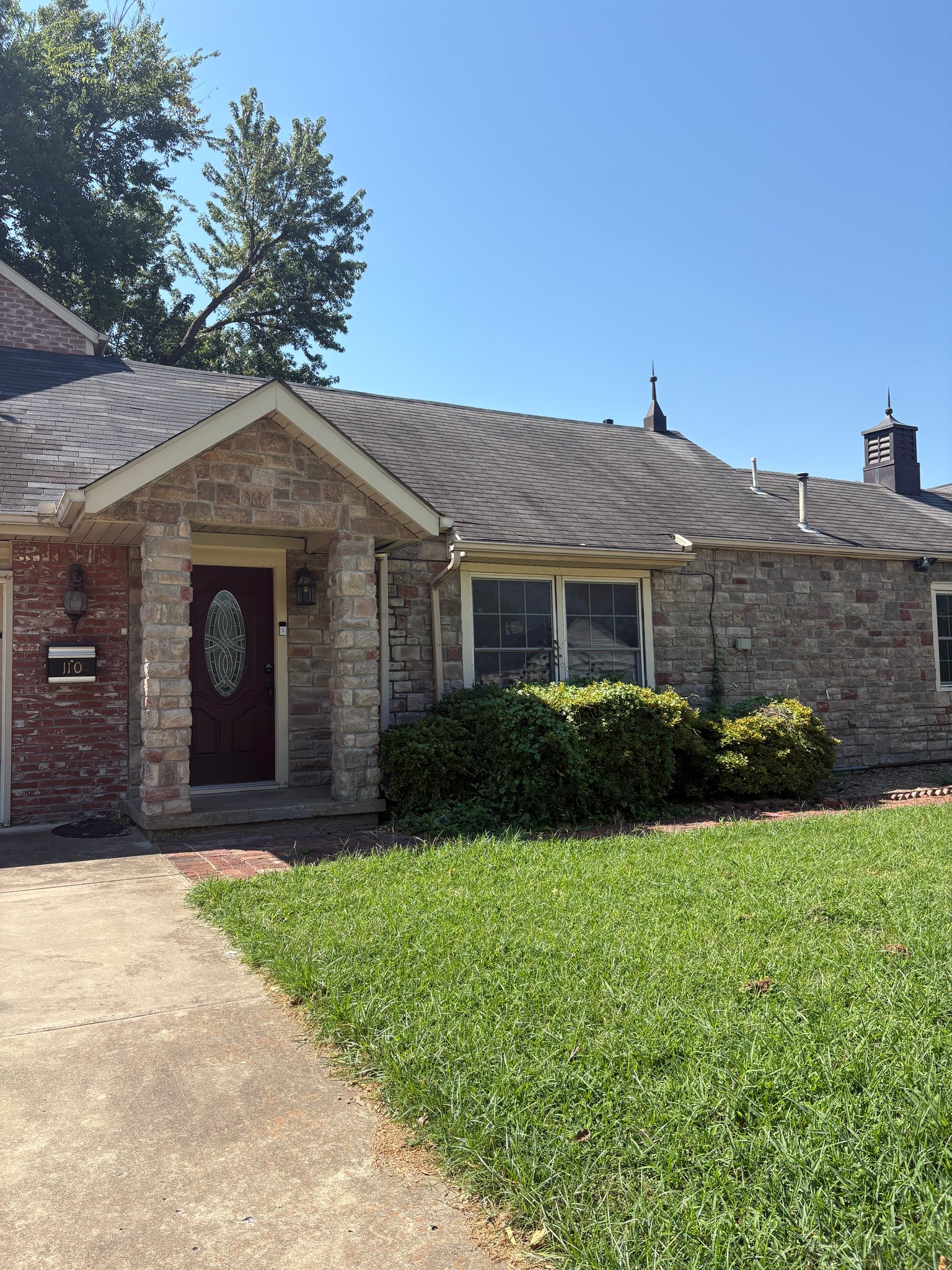 Tulsa Apartment: 110 E 34th St