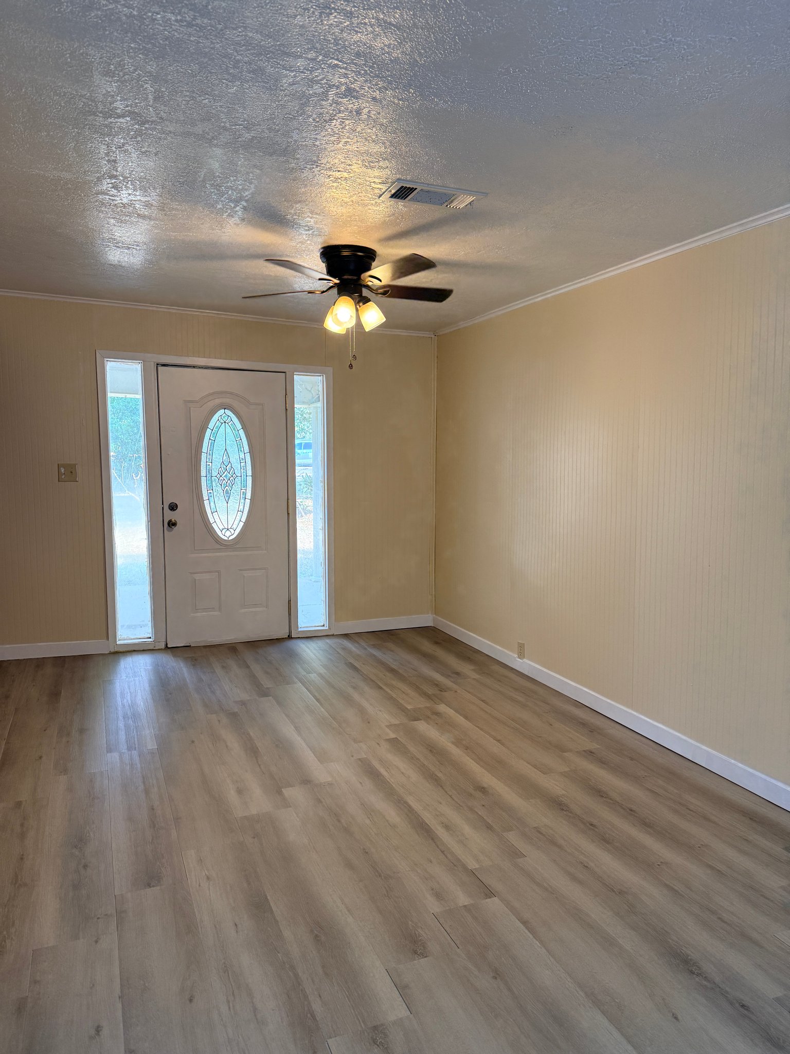 Jasper House: 1537 E Gibson St