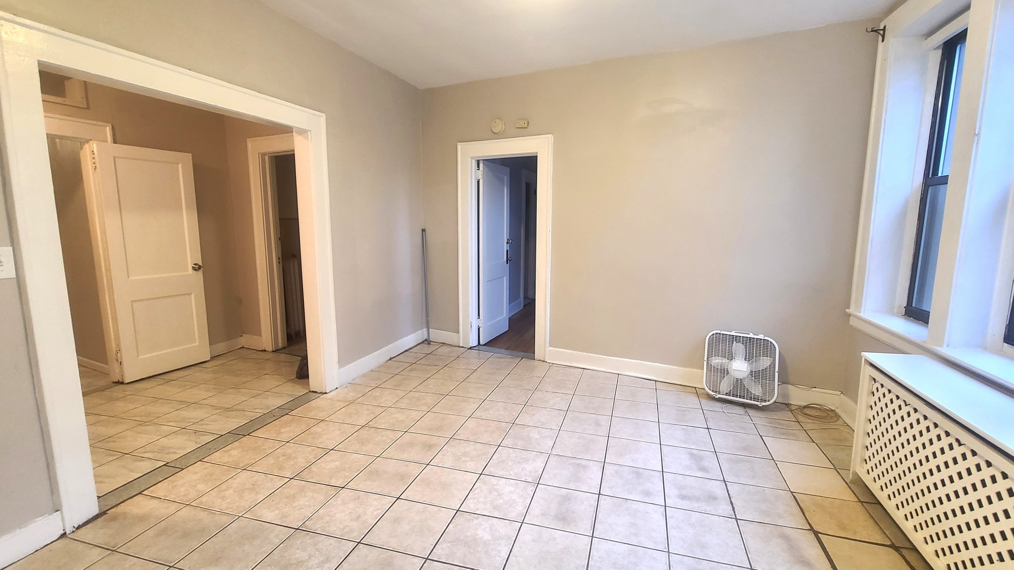 West Orange Apartment: 31 Park Ave