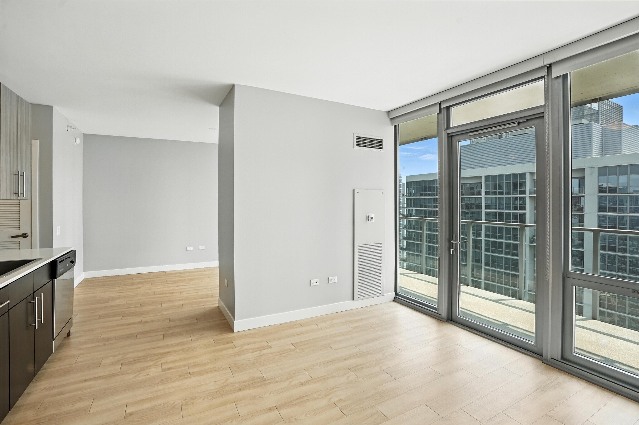 Chicago Condo: 351 East Wacker Dr