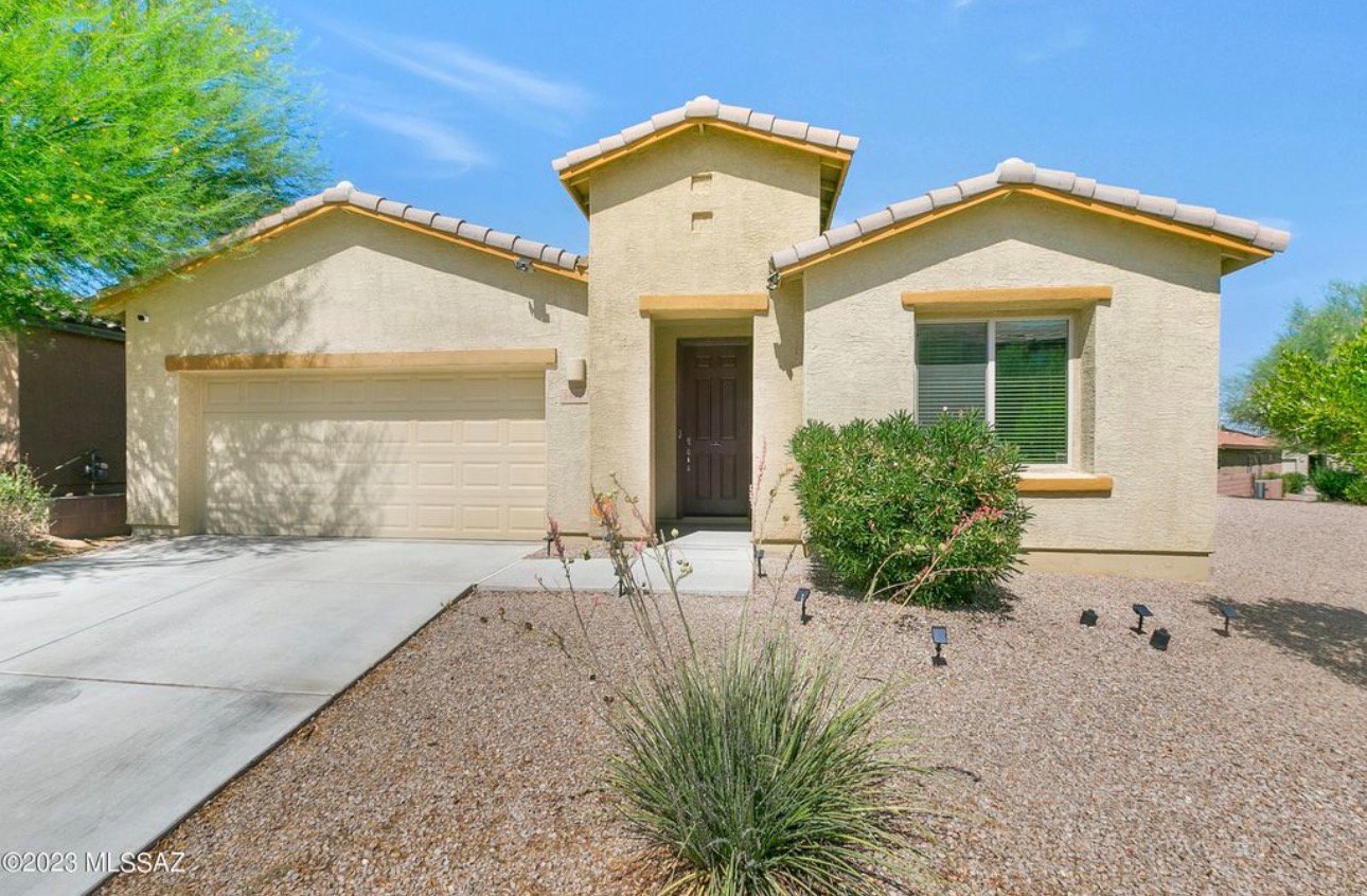 Sahuarita House: 1172 E Madera Grove Ln