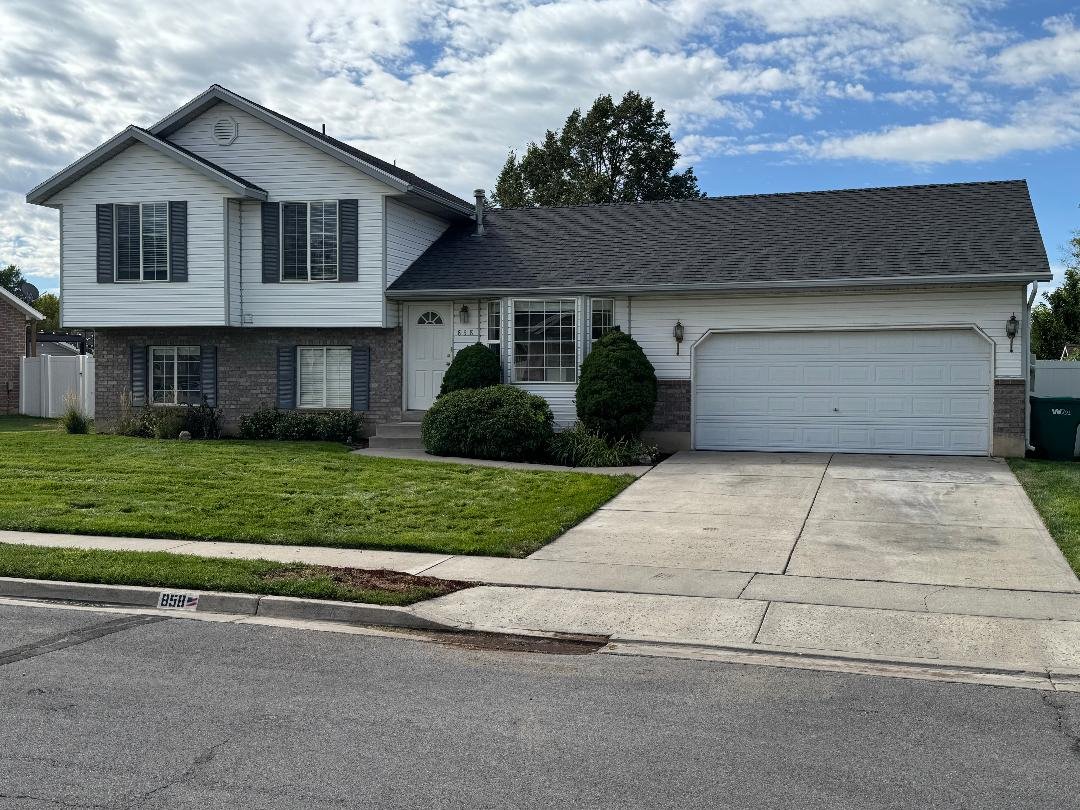 Lehi House: 858 E 2125 N