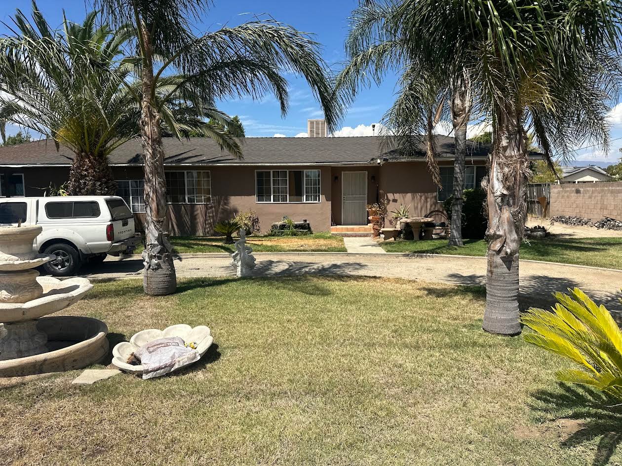 Fontana House: 17376 San Bernardino Ave