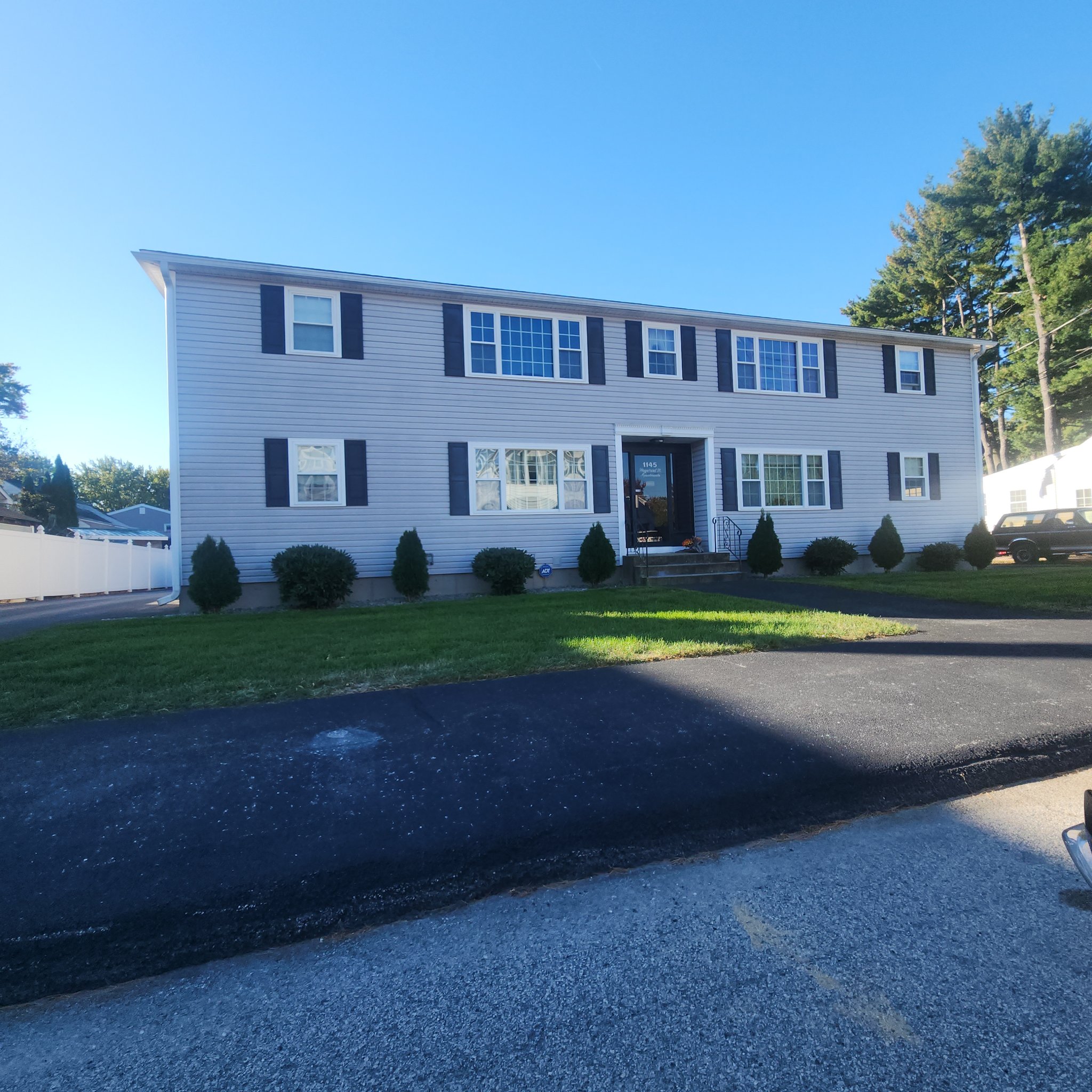 Manchester Apartment: 1145 Hayward Street