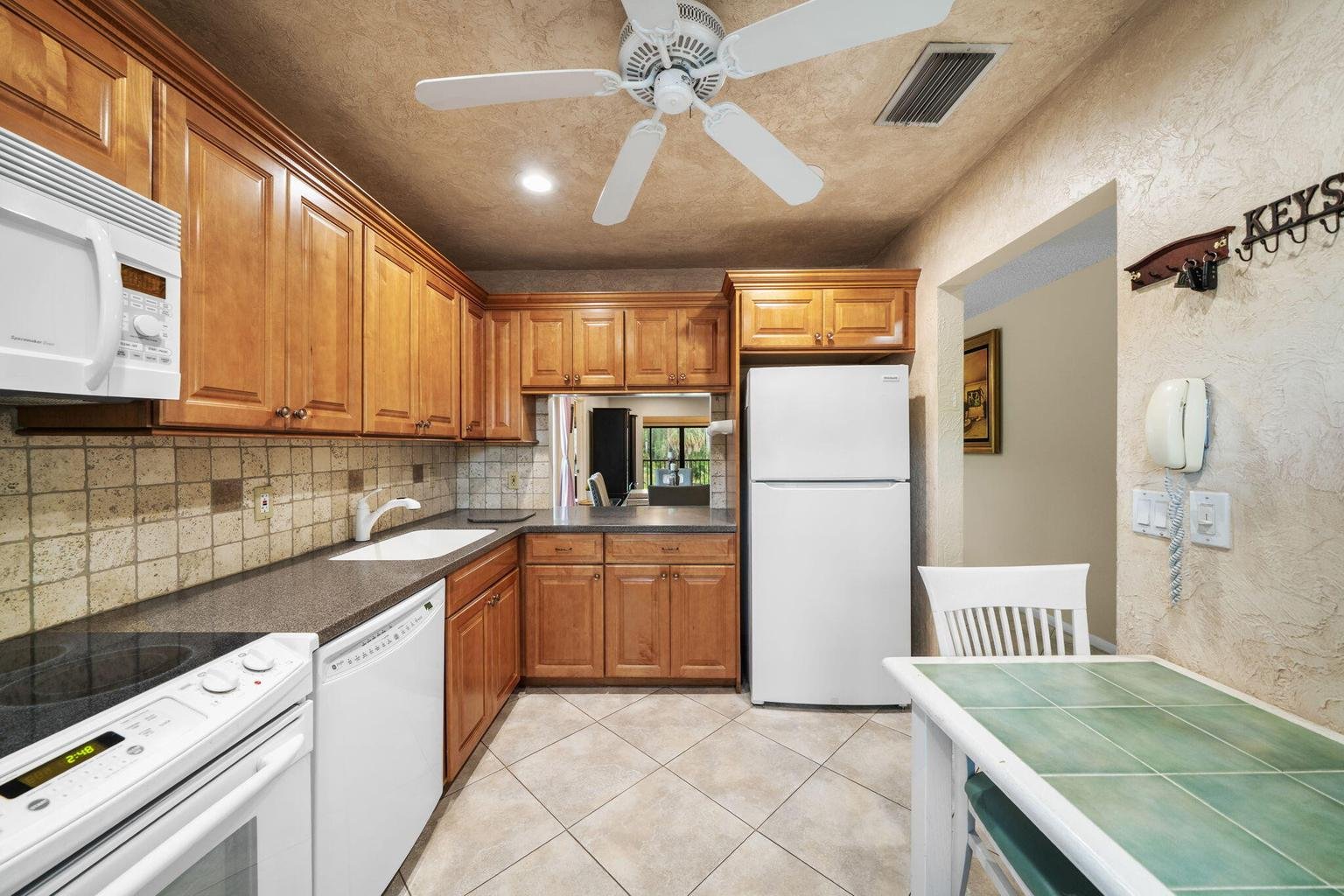 Boca Raton Condo: 21669 TALL PALM Circle 1B