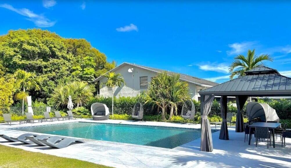 Boca Raton Townhome: 660 COVENTRY Street 3