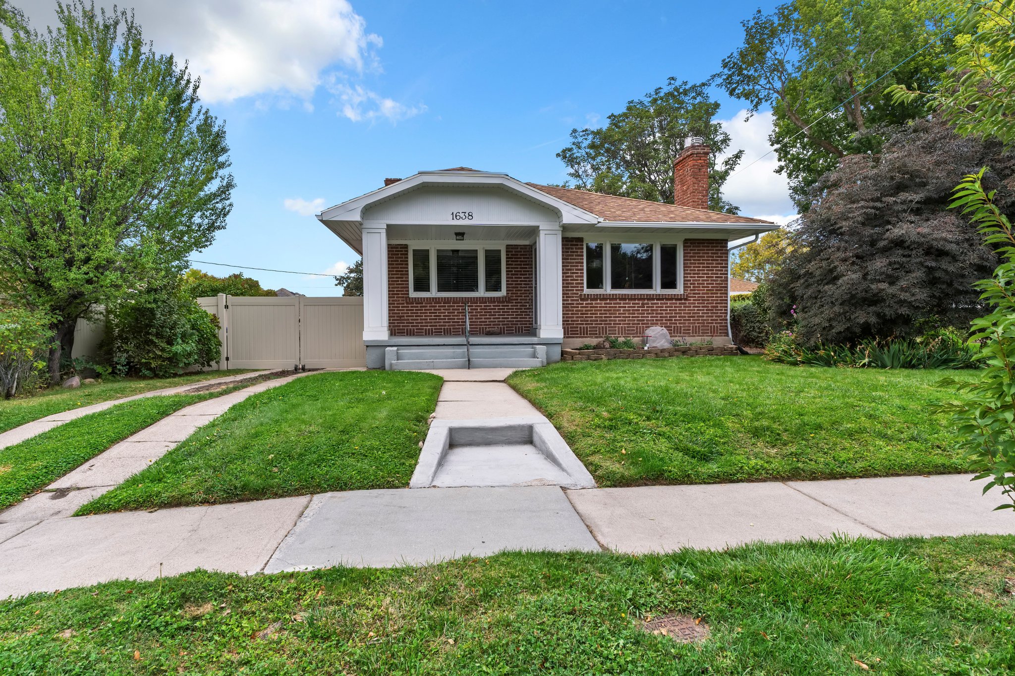 Salt Lake City House: 1638 S 1500 E