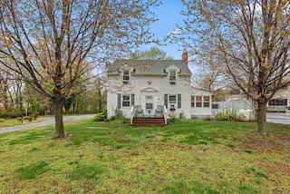 Centreville House: 2957 4H Park Road