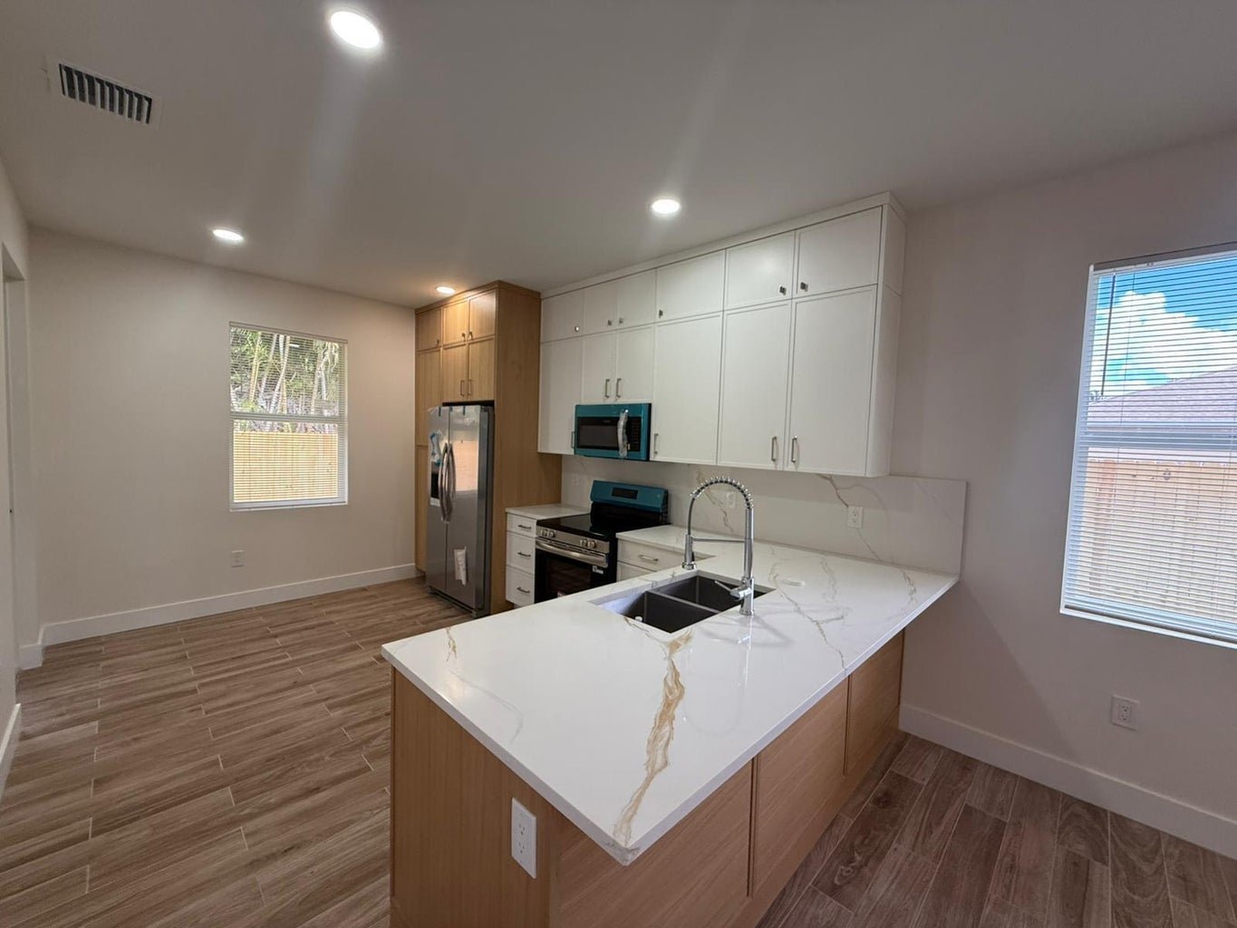 Greenacres House: 7723 S HAVERHILL ROAD Road