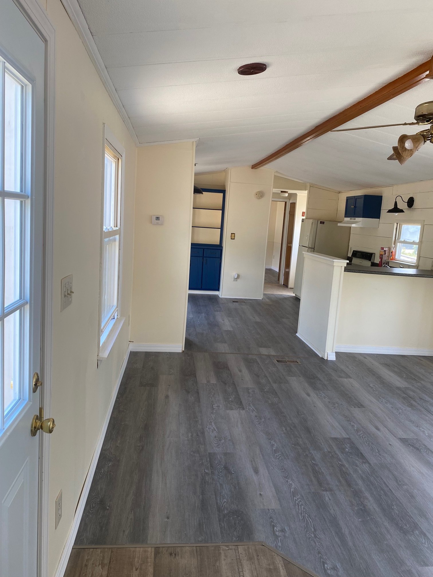 Milford House: 8 Pebble Dr