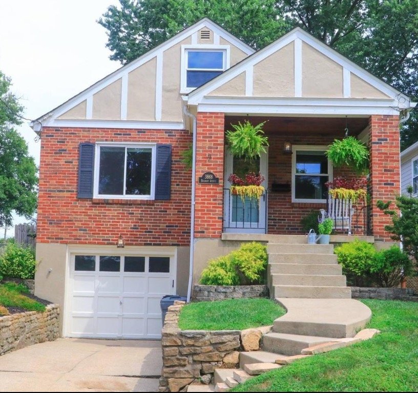 Cincinnati House: 3868 Belmont Ave