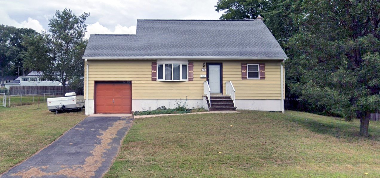 Howell House: 74 Brookhill